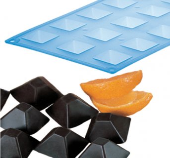<img src=5651300013.jpg alt=Multitray silicon mould Pyramidine 15PZ.>