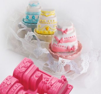 <img src=565130094.jpg alt=Φόρμα Σιλικόνης Γαμήλια Τούρτα 3 θέσεων>