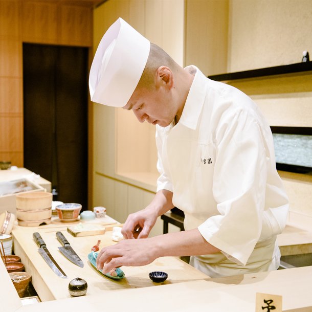 Paper forage caps disposable 100pcs